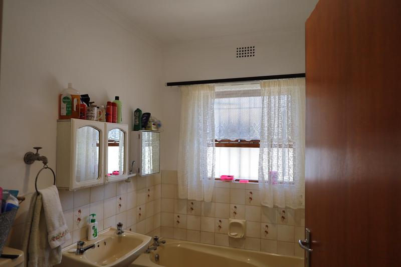 3 Bedroom Property for Sale in Eersterivier Industria Western Cape